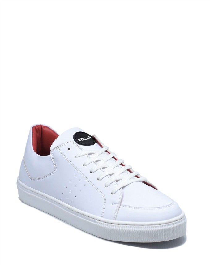 max white sneakers
