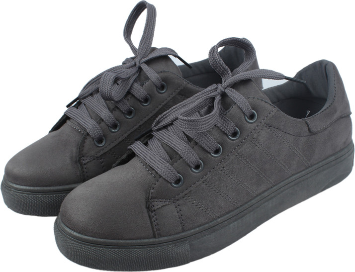 sports shoes for girls flipkart