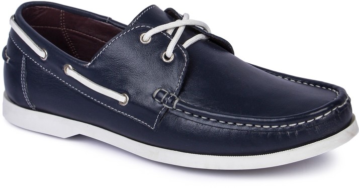 boat shoes flipkart