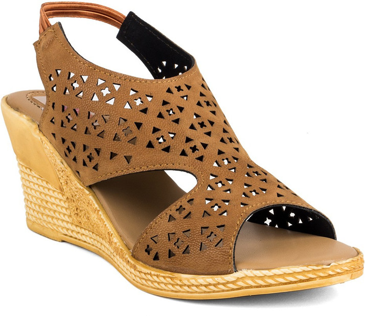 cute tan wedges