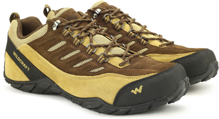 trekking shoes flipkart