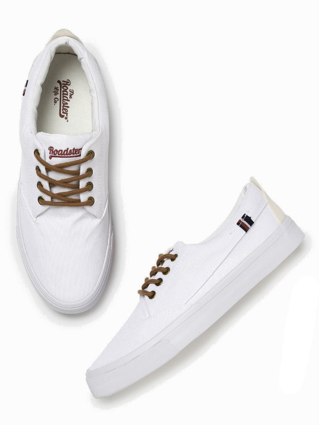 roadster sneakers flipkart