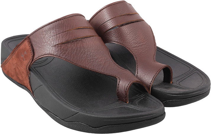 mochi sandals flipkart