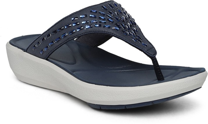 clarks flip flops ladies