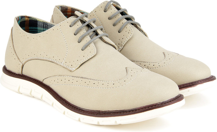 v dot van heusen shoes