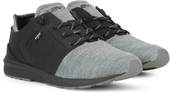 levi's men's black tab runner sneakers