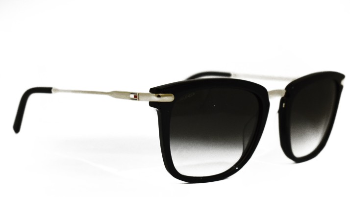 tommy hilfiger sunglasses wayfarer