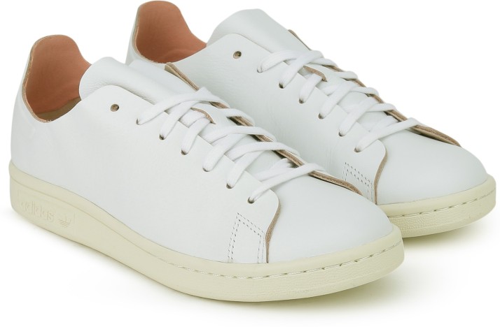 adidas neo men white vs advantage casual shoes