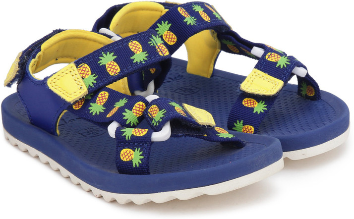 clarks velcro slippers