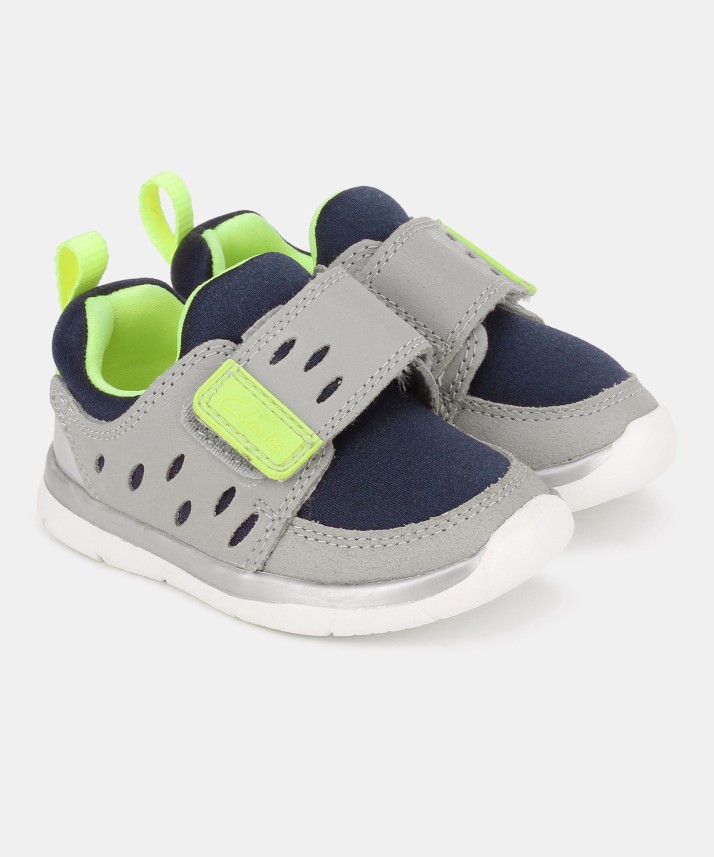 clarks childrens shoes online india