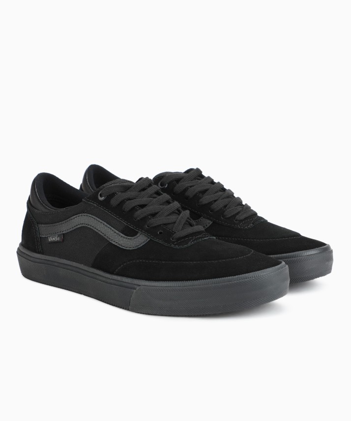 vans gilbert crockett 2 pro blackout