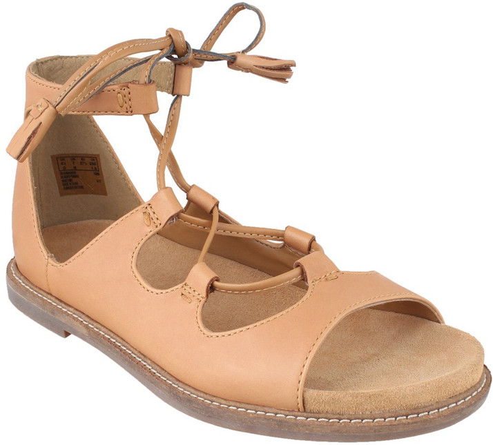 clarks tan flats
