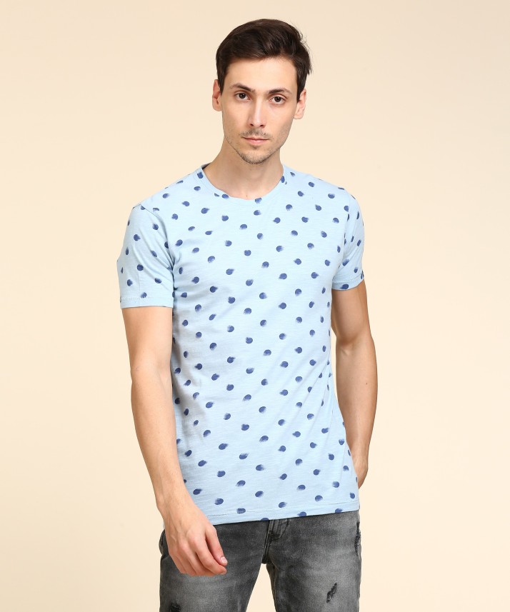 light blue t shirt with jeans