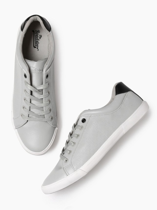roadster white canvas shoes