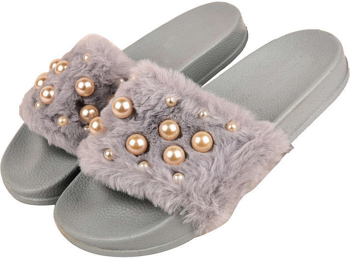 womens sliders size 3