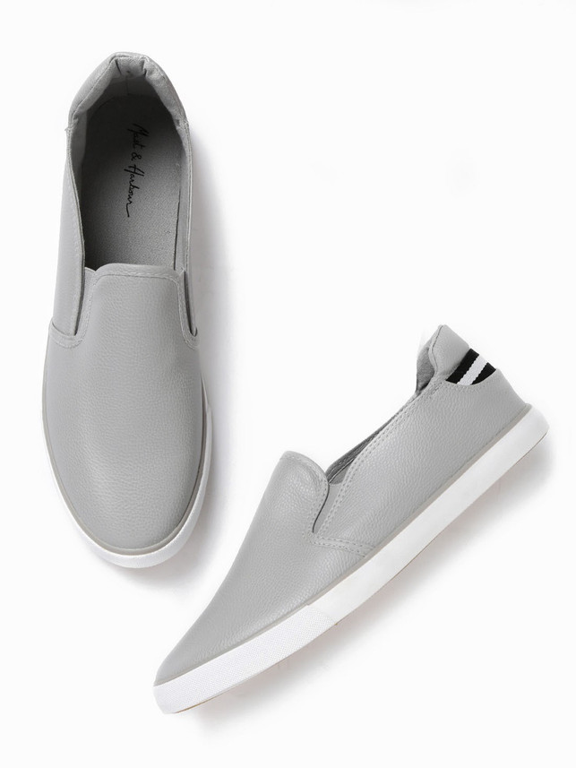 mast and harbour slip ons