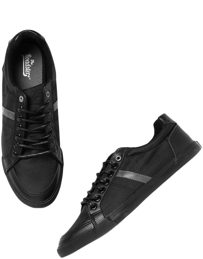 roadster shoes flipkart