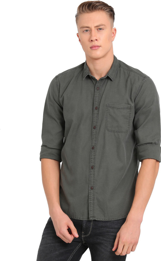 VOI JEANS Men Solid Casual Green Shirt 