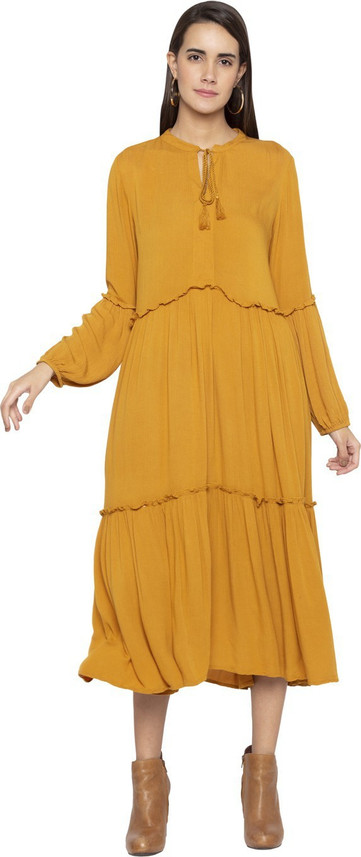 red long kurtis