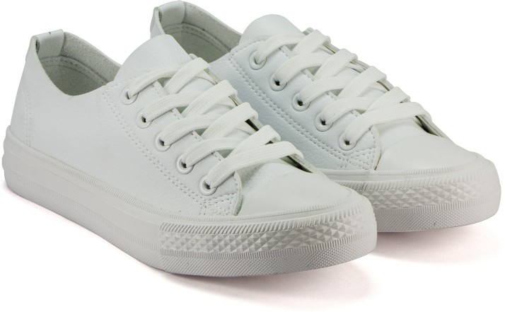 white sneakers for women flipkart
