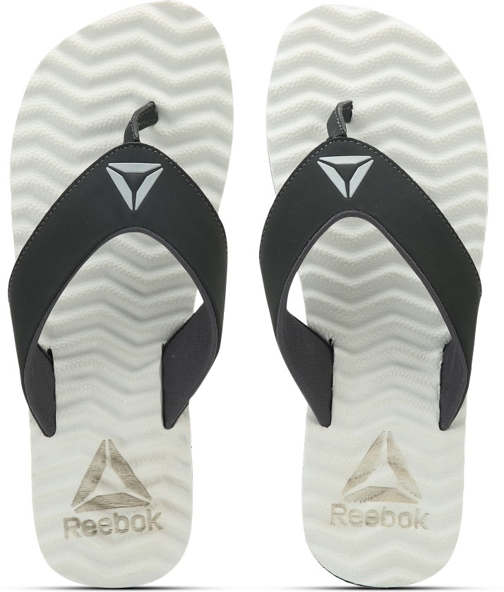 reebok sandals flipkart