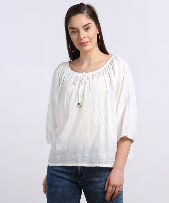 white levi top womens