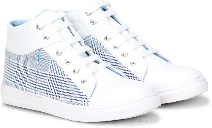 white shoes for girls in flipkart