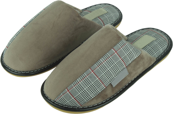 fleece lined house shoes