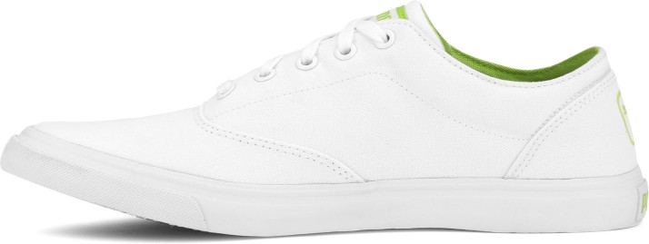 puma white casual shoes