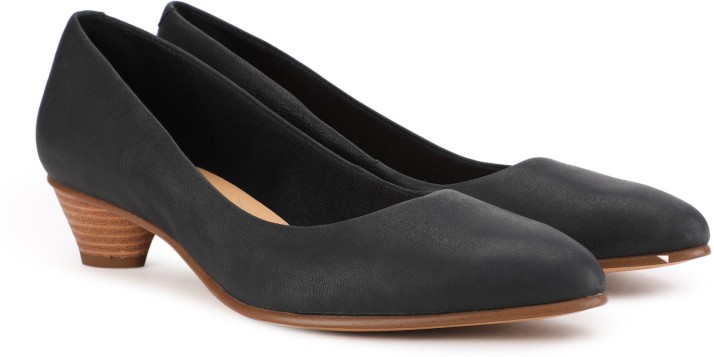 CLARKS Mena Bloom Black Leather Casuals 