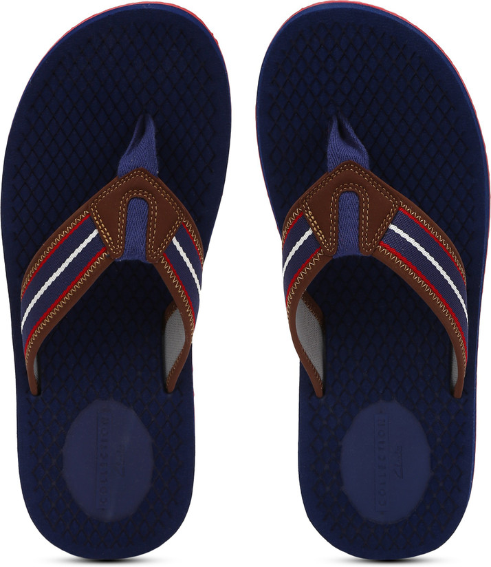 clarks red flip flops
