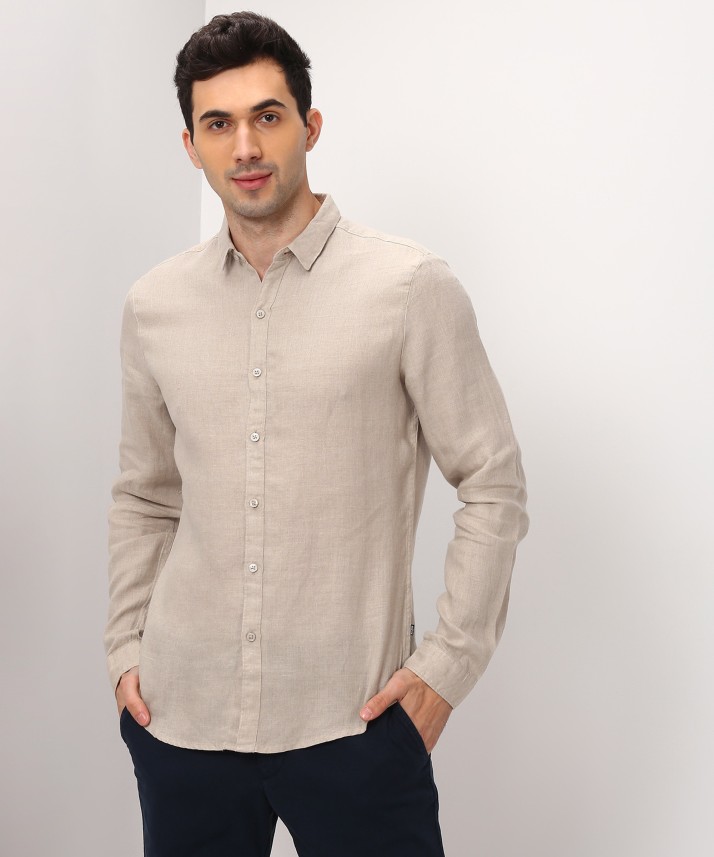 levis beige shirt