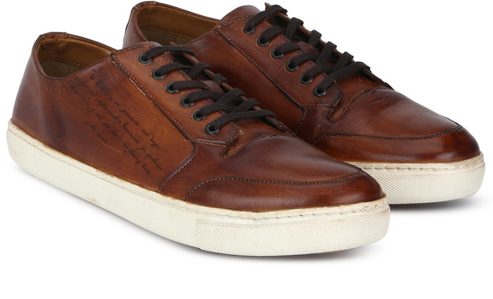 ruosh sneakers