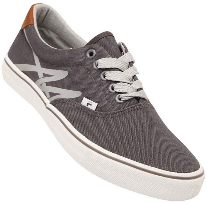 fila sneakers flipkart