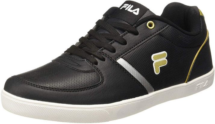 fila sneakers flipkart
