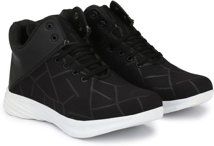 popular casual sneakers