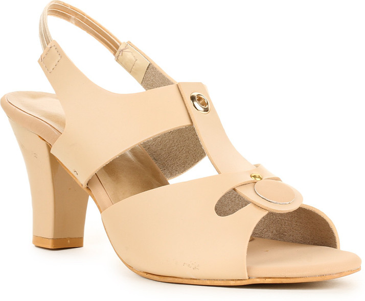 white heels flipkart