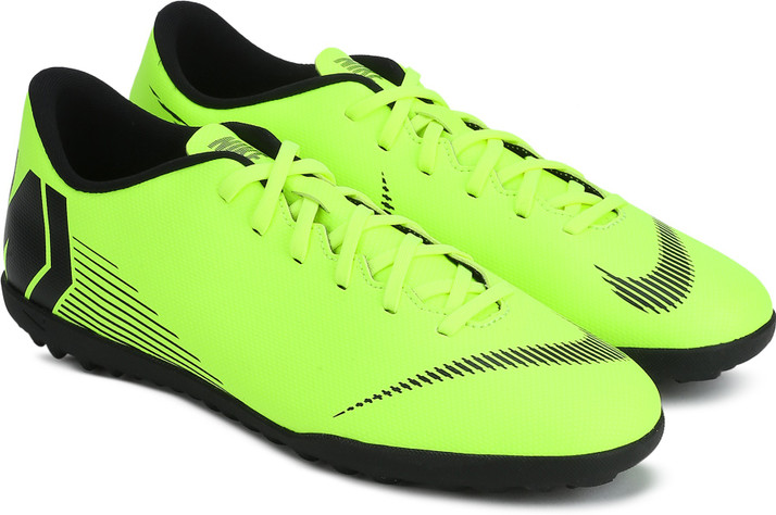 nike tennis shoes green