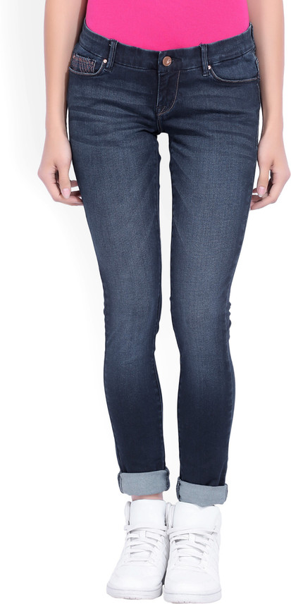 lee stretch deluxe