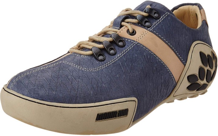 woodland sneakers flipkart