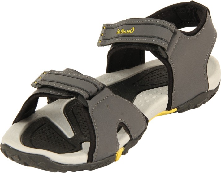 walkaroo sandals flipkart