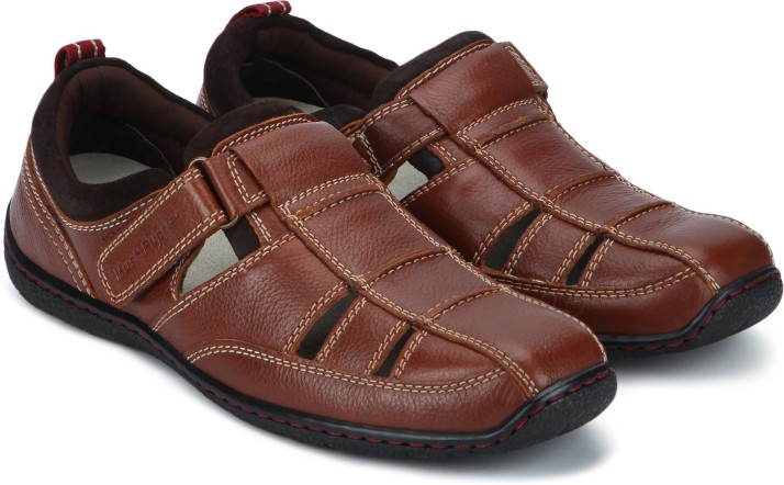 hush puppies chappals price