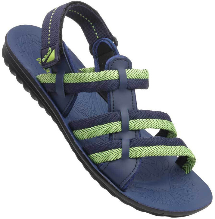 walkaroo crocs