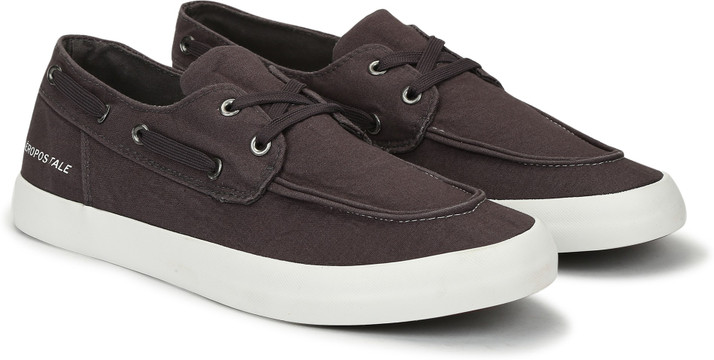 boat shoes flipkart