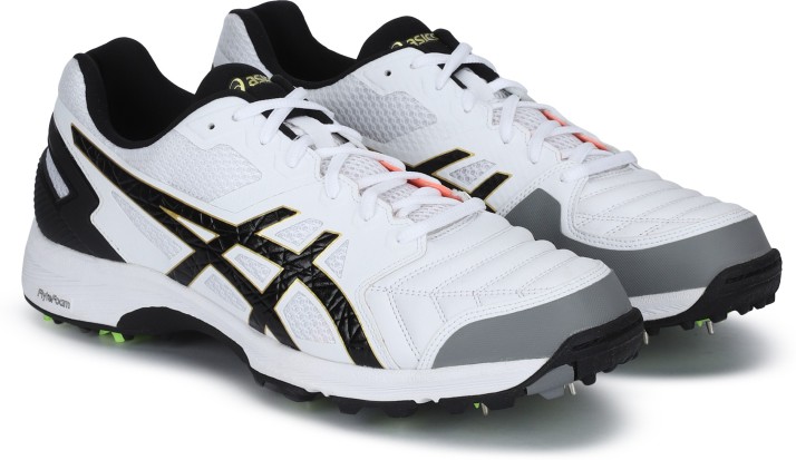 asics 300 not out cricket shoes
