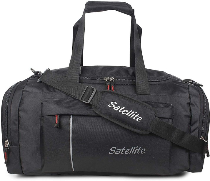 duffel bag with boot compartment