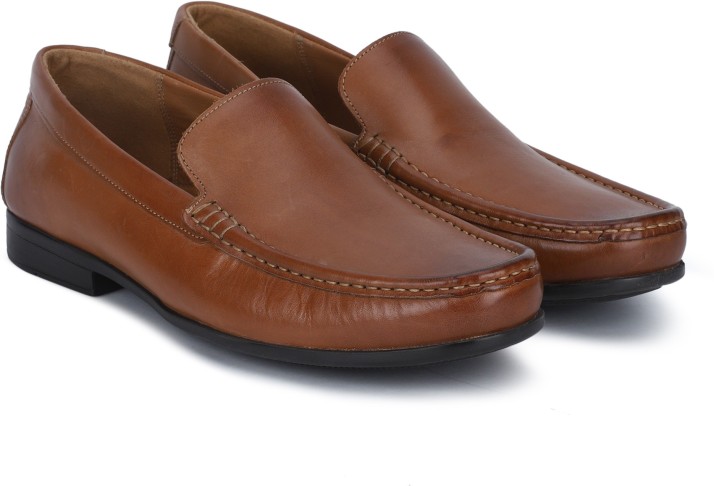 clarks tan loafers
