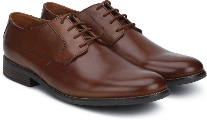clarks men's becken plain derbys