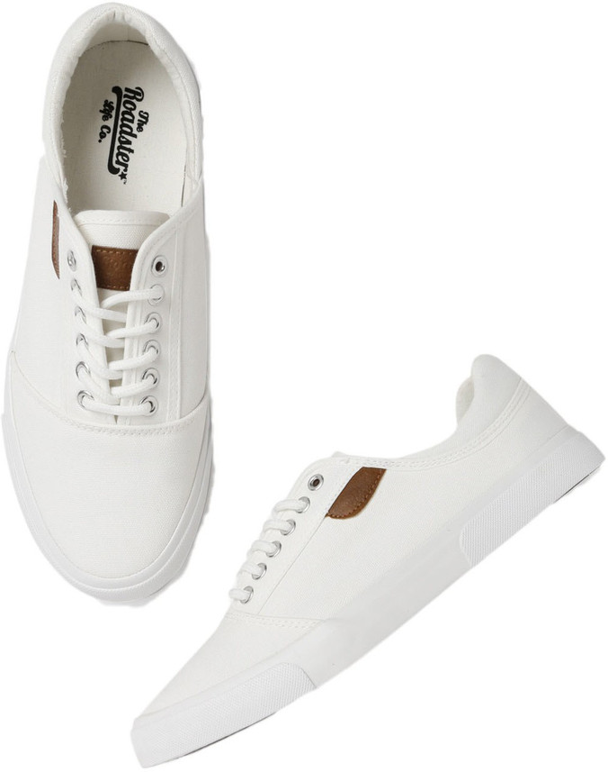 roadster sneakers flipkart
