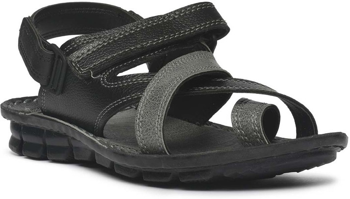 paragon sandals flipkart